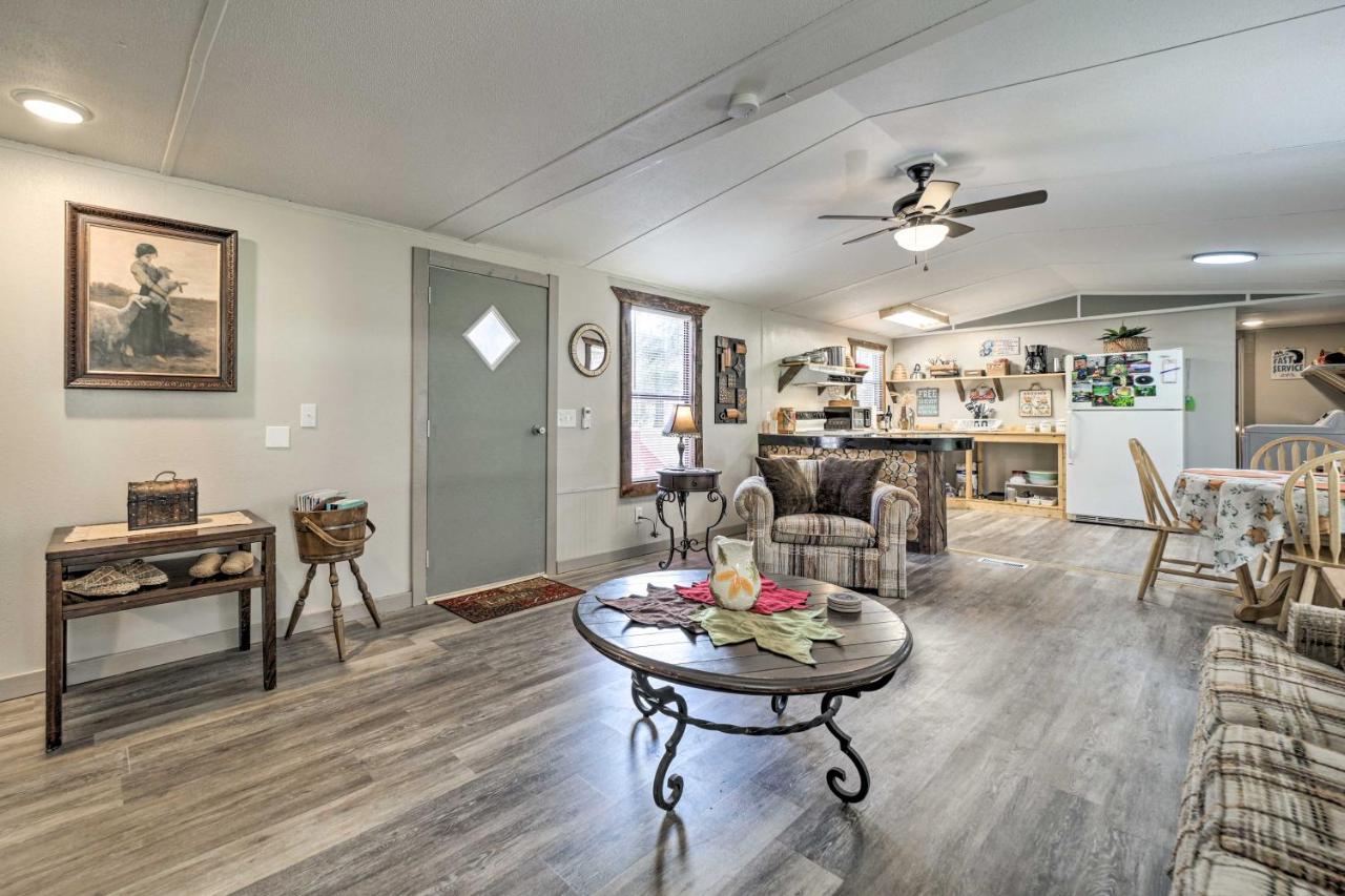 Smoky Mountain Vacation Rental With Hot Tub And Kayaks Whittier エクステリア 写真