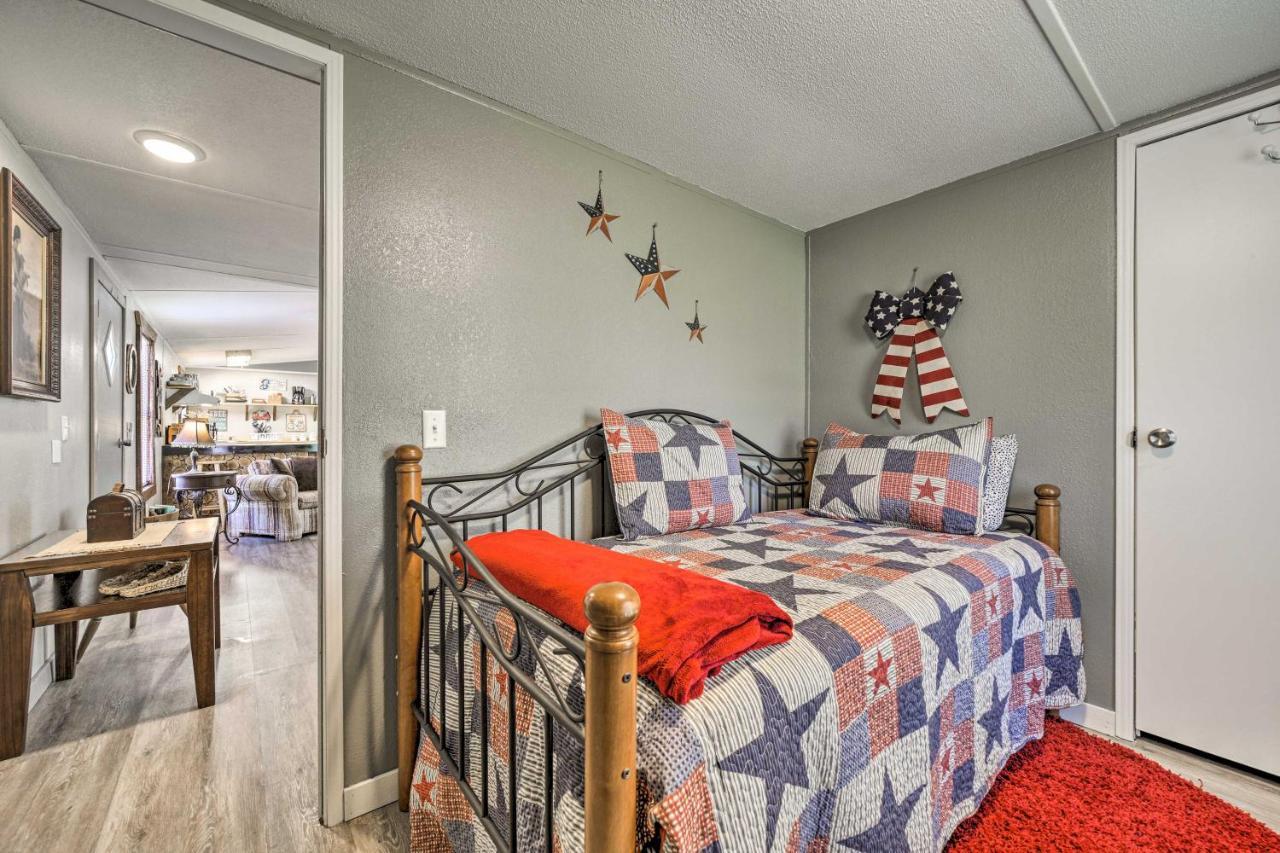 Smoky Mountain Vacation Rental With Hot Tub And Kayaks Whittier エクステリア 写真